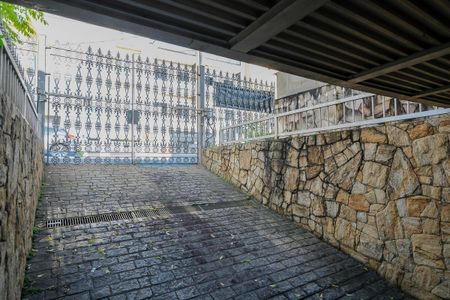 Casa à venda com 280m², 5 quartos e 3 vagasGaragem