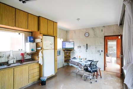 Casa à venda com 280m², 5 quartos e 3 vagasCozinha