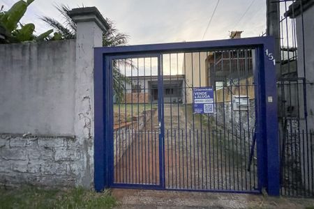 Casa à venda com 130m², 3 quartos e 5 vagas Casa à venda com 130m², 3 quartos e 5 vagasPlaquinha Instalada