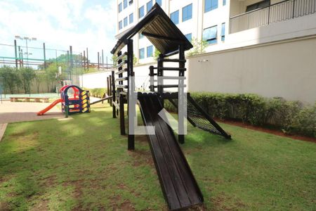 Apartamento à venda com 160m², 3 quartos e 2 vagas Apartamento à venda com 160m², 3 quartos e 2 vagasPlayground
