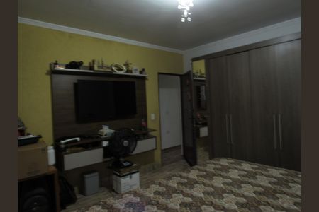 Casa à venda com 242m², 4 quartos e 4 vagasQuarto 4/ Suíte