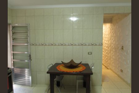 Casa à venda com 242m², 4 quartos e 4 vagasCozinha