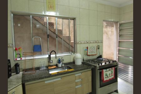 Casa à venda com 242m², 4 quartos e 4 vagasCozinha