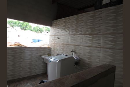 Casa à venda com 242m², 4 quartos e 4 vagasLavanderia