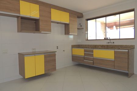 Casa à venda com 363m², 3 quartos e 4 vagasCozinha