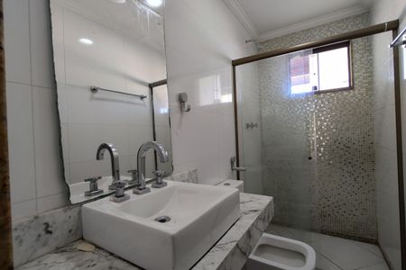 Casa à venda com 363m², 3 quartos e 4 vagas Casa à venda com 363m², 3 quartos e 4 vagasSuíte 3 Banheiro
