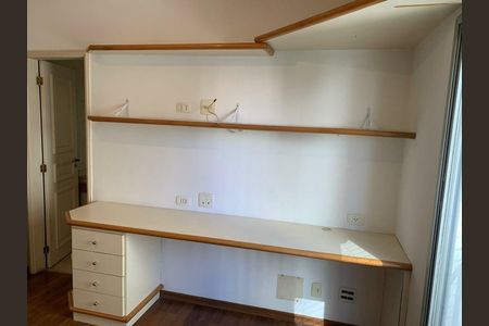 Apartamento à venda com 205m², 4 quartos e 3 vagas