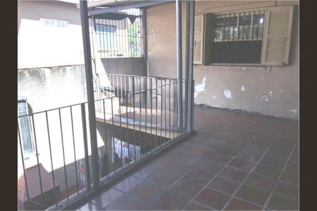 Casa à venda com 200m², 2 quartos e 2 vagas