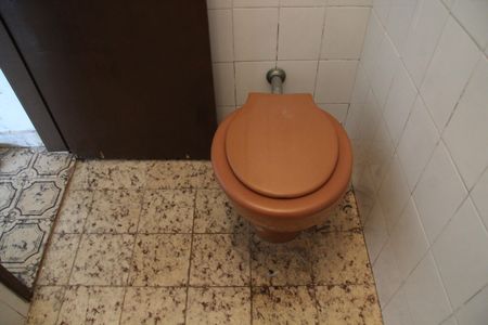 Casa à venda com 492m², 2 quartos e 5 vagasBanheiro Social 2