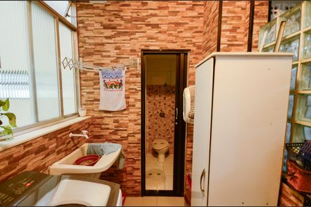 Apartamento à venda com 77m², 3 quartos e 1 vaga Apartamento à venda com 77m², 3 quartos e 1 vagaÁrea de Serviço