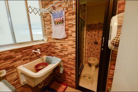 Apartamento à venda com 77m², 3 quartos e 1 vaga Apartamento à venda com 77m², 3 quartos e 1 vagaÁrea de Serviço