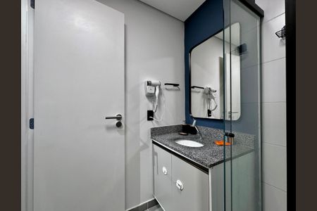 Studio à venda com 25m², 0 quarto e sem vaga Studio à venda com 25m², 0 quarto e sem vagaBanheiro