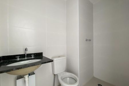 Apartamento à venda com 146m², 3 quartos e 4 vagas Apartamento à venda com 146m², 3 quartos e 4 vagasBanheiro Suíte 03