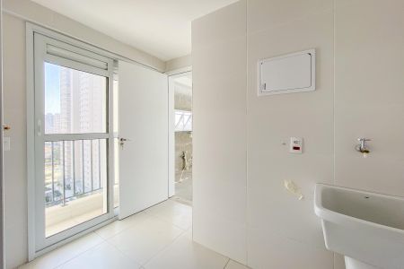 Apartamento à venda com 146m², 3 quartos e 4 vagas Apartamento à venda com 146m², 3 quartos e 4 vagasÁrea de Serviço