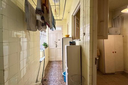 Apartamento para alugar com 237m², 3 quartos e sem vaga Apartamento para alugar com 237m², 3 quartos e sem vagaÁrea de Serviço