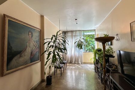 Apartamento para alugar com 237m², 3 quartos e sem vaga Apartamento para alugar com 237m², 3 quartos e sem vagaSala