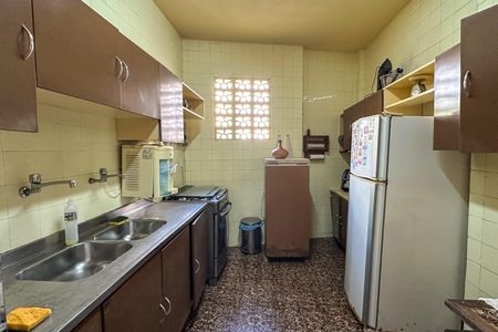 Apartamento para alugar com 237m², 3 quartos e sem vaga Apartamento para alugar com 237m², 3 quartos e sem vagaCozinha