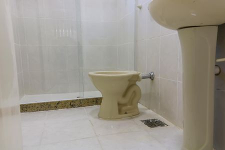 Casa de condomínio à venda com 54m², 2 quartos e 1 vaga Casa de condomínio à venda com 54m², 2 quartos e 1 vagaBanheiro