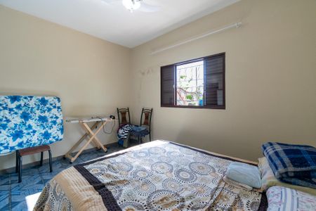 Casa à venda com 300m², 3 quartos e 3 vagas Casa à venda com 300m², 3 quartos e 3 vagasSuíte