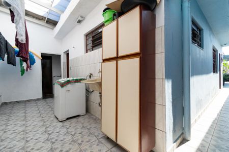 Casa à venda com 300m², 3 quartos e 3 vagas Casa à venda com 300m², 3 quartos e 3 vagasÁrea de Serviço