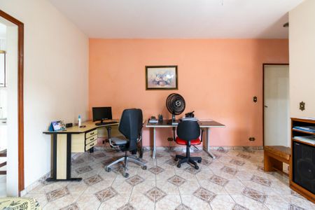 Casa à venda com 300m², 3 quartos e 3 vagas Casa à venda com 300m², 3 quartos e 3 vagasSala