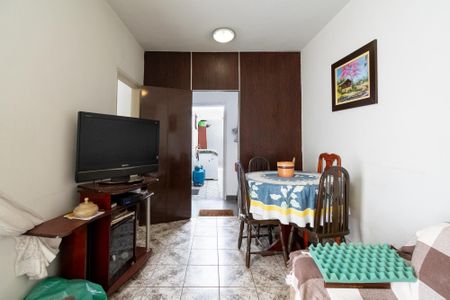 Casa à venda com 300m², 3 quartos e 3 vagas Casa à venda com 300m², 3 quartos e 3 vagascasa 2 / Sala