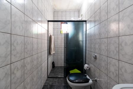 Casa à venda com 300m², 3 quartos e 3 vagas Casa à venda com 300m², 3 quartos e 3 vagasBanheiro Social