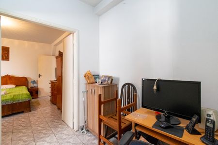 Casa à venda com 300m², 3 quartos e 3 vagas Casa à venda com 300m², 3 quartos e 3 vagascasa 2 / corredor