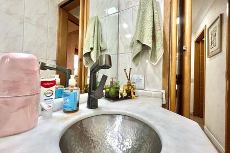 Apartamento à venda com 67m², 3 quartos e 1 vaga Apartamento à venda com 67m², 3 quartos e 1 vagaBanheiro