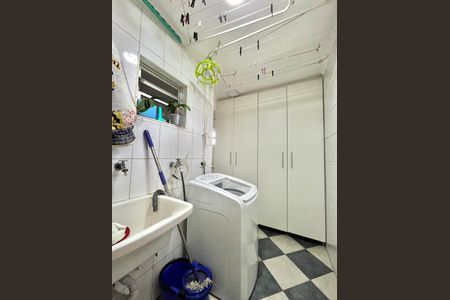 Apartamento à venda com 67m², 3 quartos e 1 vaga Apartamento à venda com 67m², 3 quartos e 1 vagaÁrea de Serviço