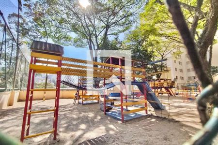 Apartamento à venda com 67m², 3 quartos e 1 vaga Apartamento à venda com 67m², 3 quartos e 1 vagaÁrea comum - Playground