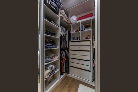 Apartamento à venda com 80m², 3 quartos e 2 vagasSuíte