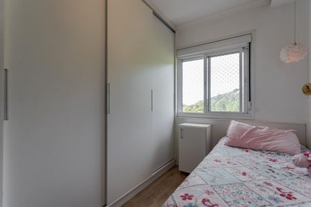 Apartamento à venda com 80m², 3 quartos e 2 vagasQuarto 2