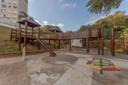 Apartamento à venda com 80m², 3 quartos e 2 vagasÁrea comum - Playground