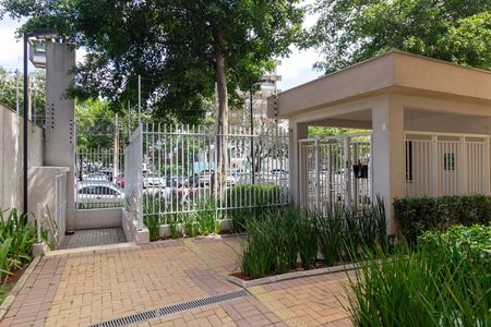 Apartamento à venda com 27m², 1 quarto e sem vaga Apartamento à venda com 27m², 1 quarto e sem vagaPortaria