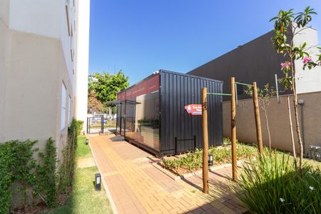 Apartamento à venda com 27m², 1 quarto e sem vaga Apartamento à venda com 27m², 1 quarto e sem vagaMini Mercado