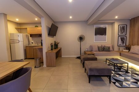 Apartamento à venda com 27m², 1 quarto e sem vaga Apartamento à venda com 27m², 1 quarto e sem vagaÁrea comum - Salão de festas