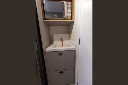 Apartamento à venda com 27m², 1 quarto e sem vaga Apartamento à venda com 27m², 1 quarto e sem vagaCozinha e Área de Serviço