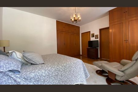 Casa à venda com 380m², 3 quartos e 4 vagasFoto 32