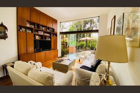 Casa à venda com 380m², 3 quartos e 4 vagasFoto 04