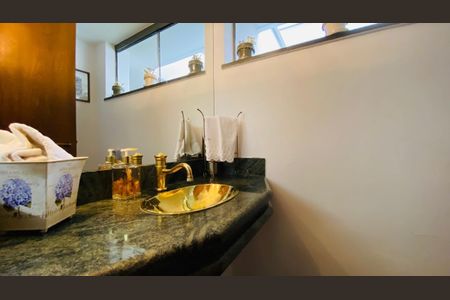 Casa à venda com 380m², 3 quartos e 4 vagasFoto 11