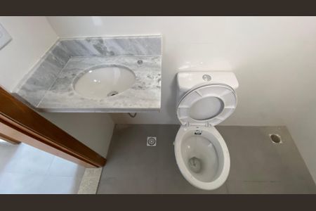 Apartamento à venda com 102m², 2 quartos e 1 vaga Apartamento à venda com 102m², 2 quartos e 1 vagaBanheiro