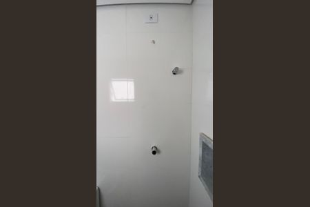 Apartamento à venda com 102m², 2 quartos e 1 vaga Apartamento à venda com 102m², 2 quartos e 1 vagaBanheiro