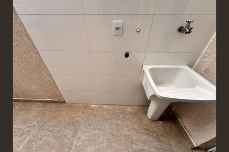 Apartamento à venda com 63m², 2 quartos e 1 vagaÁrea de Serviço