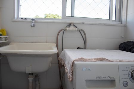 Apartamento à venda com 72m², 3 quartos e 2 vagas Apartamento à venda com 72m², 3 quartos e 2 vagasÁrea de Serviço