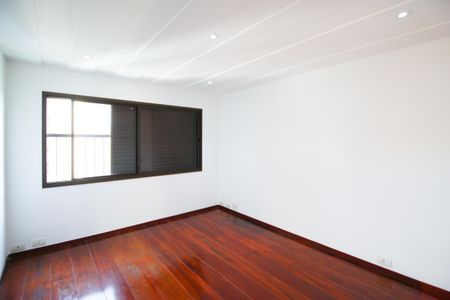 Apartamento à venda com 240m², 3 quartos e 4 vagas Apartamento à venda com 240m², 3 quartos e 4 vagasSala 2