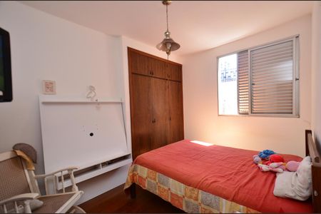 Apartamento à venda com 120m², 4 quartos e 2 vagas Apartamento à venda com 120m², 4 quartos e 2 vagasQuarto2