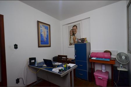 Apartamento à venda com 120m², 4 quartos e 2 vagas Apartamento à venda com 120m², 4 quartos e 2 vagasQuarto1