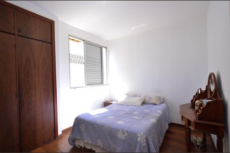 Apartamento à venda com 120m², 4 quartos e 2 vagas Apartamento à venda com 120m², 4 quartos e 2 vagasSuíte