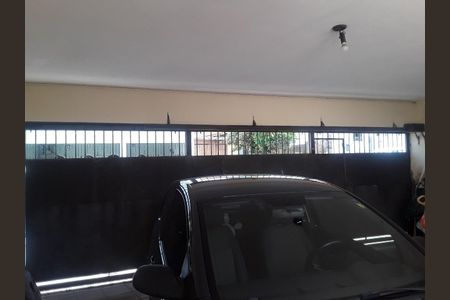 Casa à venda com 203m², 3 quartos e 3 vagas Casa à venda com 203m², 3 quartos e 3 vagasFoto 02